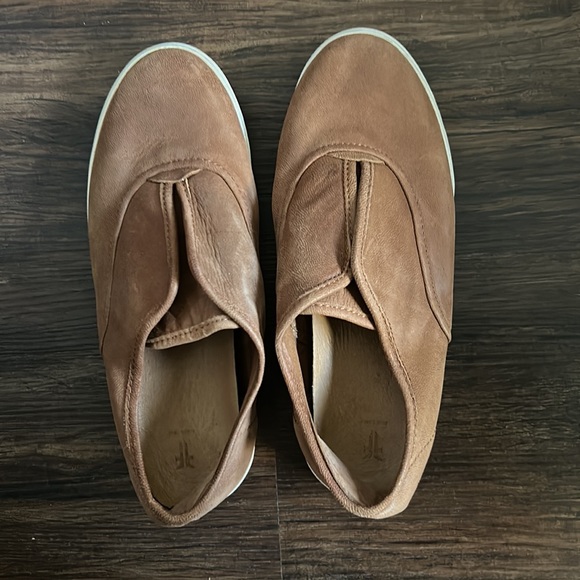 Frye Leather Slip on Sneakers in Brown - Size 8.5 - Picture 2 of 8